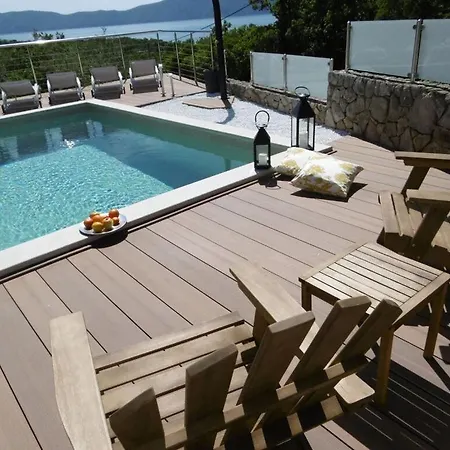 Hotel Sunshine Comfortable Pinezići