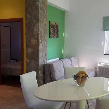 Sunshine Comfortable Pinezići